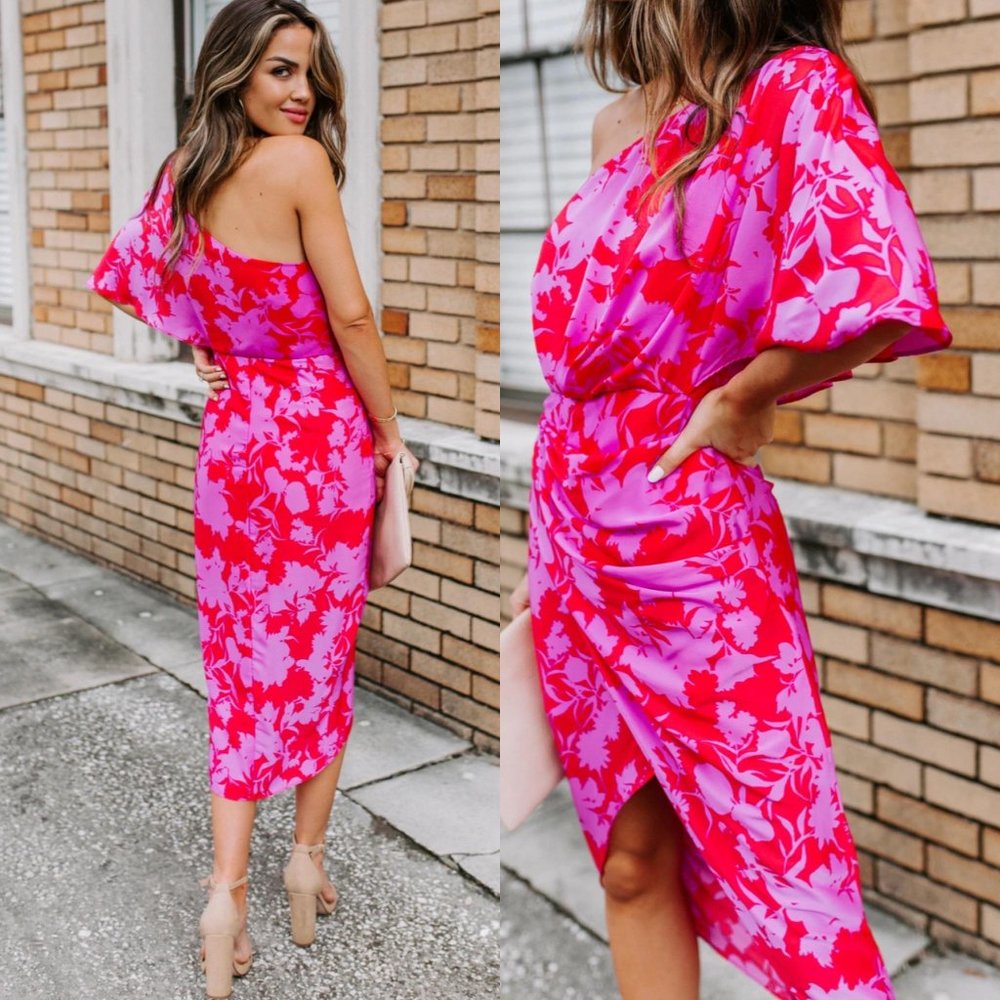 VICI | SMALL | NEW Addicted to Love Dress